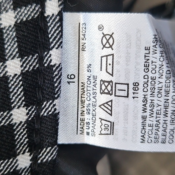 Old Navy Pixie Black and White Window Pane Check Pants - Picture 11 of 14